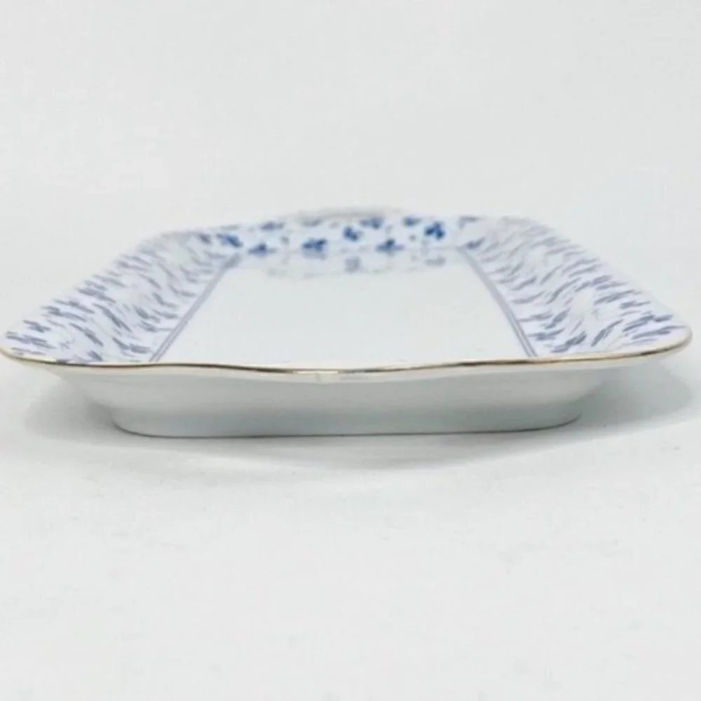 L Godinger & co Blue Belle floral entertaining bread tray 16” x 6”